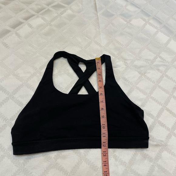 Lululemon Size 12 bra. - Picture 2 of 4